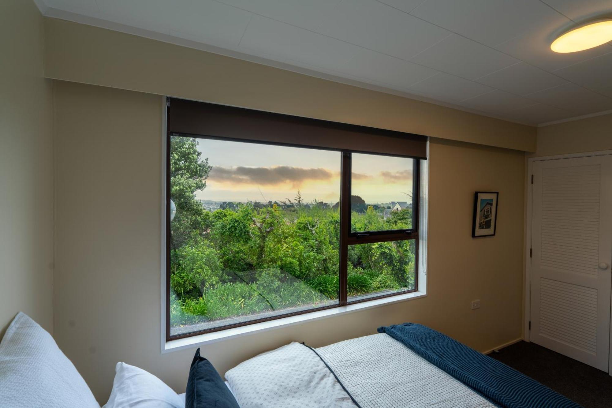 Cosy Unit With Incredible Views & Sky Tv Villa Whanganui Exterior photo