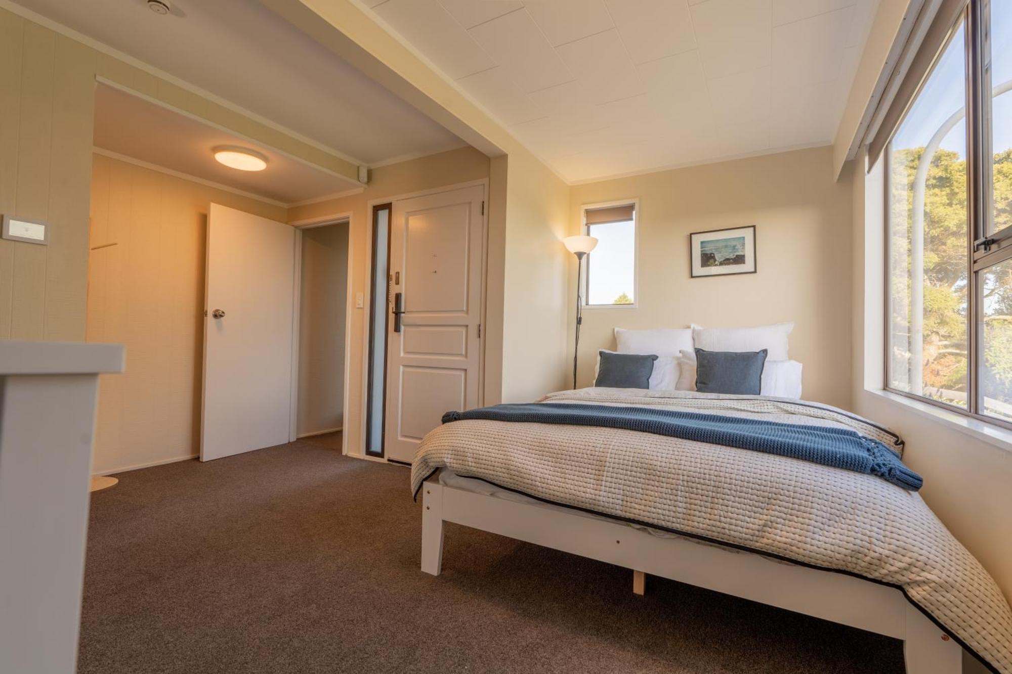 Cosy Unit With Incredible Views & Sky Tv Villa Whanganui Exterior photo